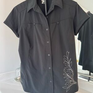 Columbia Titanium Women's Black Outdoor adventure shirt - Large